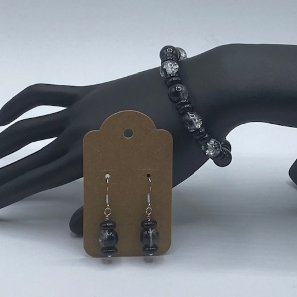Black Glass Crackle Bracelet W/Earrings